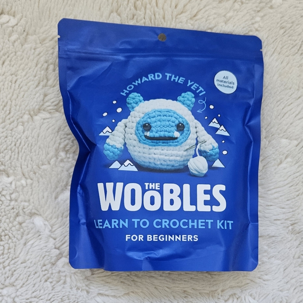 The Woobles Howard the Yeti Learn to Crochet Kit - Blue